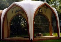First prototype: single skinned aviary, viewed from front.